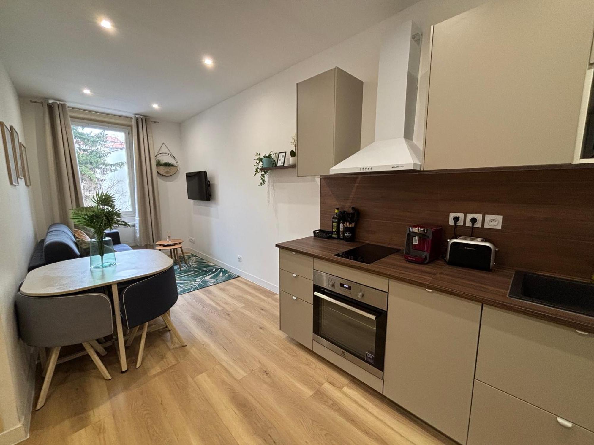 Apartament Elegant T2 A Bron, Tramway A 2Min, Box Parking, 4Personnes Zewnętrze zdjęcie